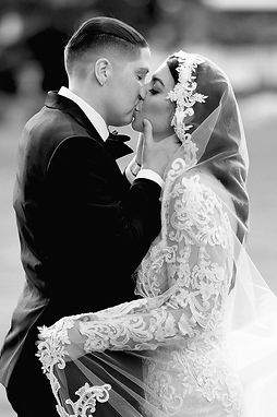 lesbian brides kissing