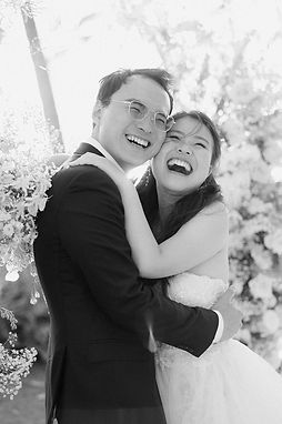 happy chinese couple just married